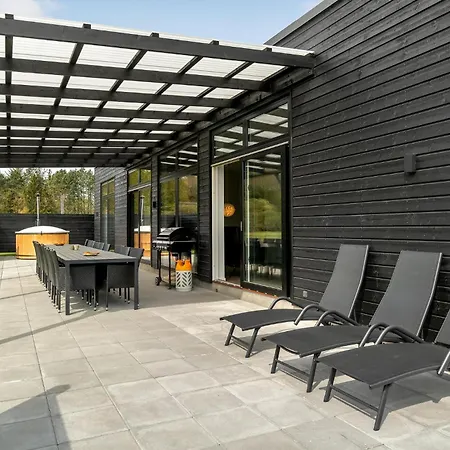 Beautiful In With Indoor Swimming Pool * Glesborg